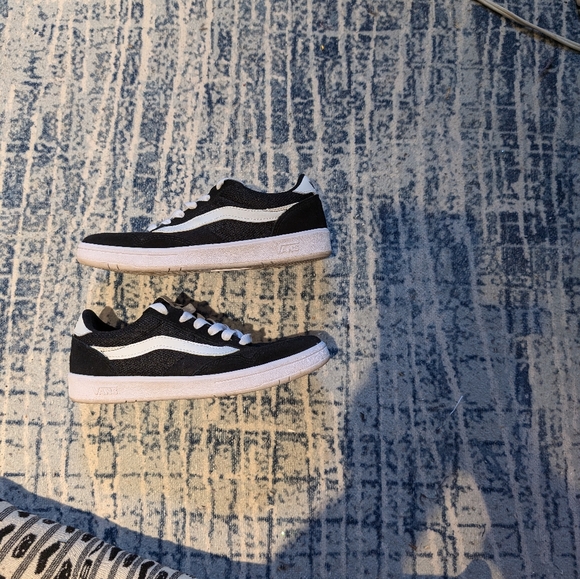 Vans CruzeToo Women's size 8.5/Men's size 7.0 - Picture 2 of 3